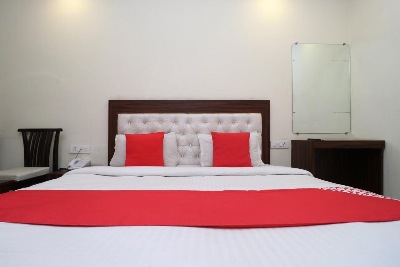 Hotel Golden Heart Amritsar Exteriör bild