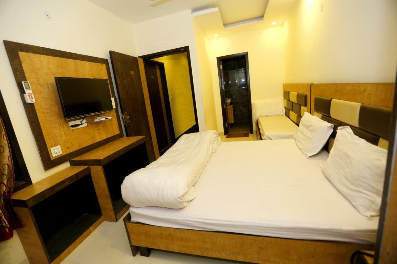 Hotel Golden Heart Amritsar Exteriör bild