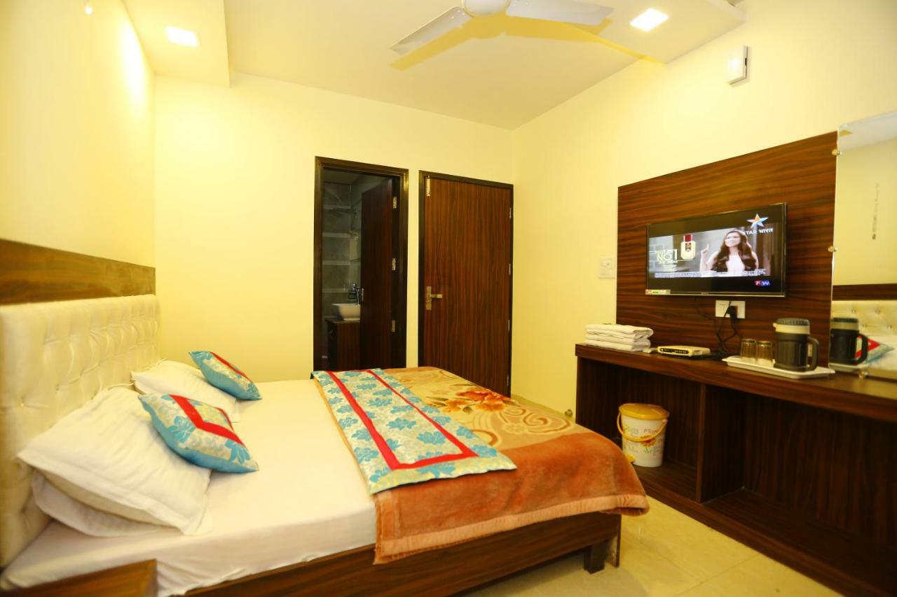 Hotel Golden Heart Amritsar Exteriör bild