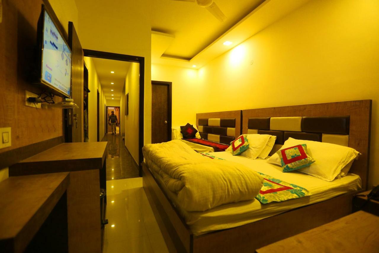 Hotel Golden Heart Amritsar Exteriör bild